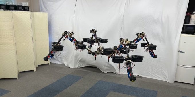 Японцы сделали летающего робопаука (видео) » 24Gadget.Ru :: Гаджеты и