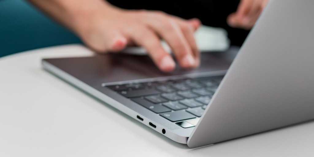 Как предотвратить неожиданное включение клавиш мыши в macOS Ventura