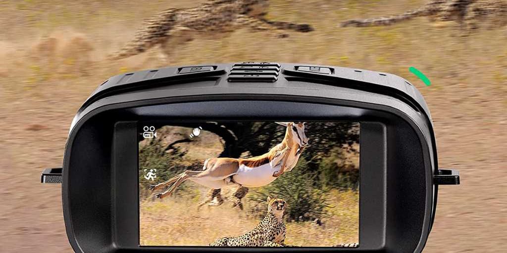 Визуализируйте объекты на расстоянии до 300 м с этим биноклем