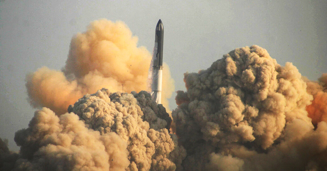 Звездолет SpaceX поднял облако пыли, оставив техасцев в беспорядке