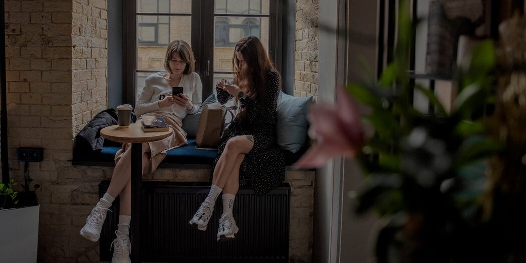 Звезды украинских соцсетей бросают русский язык, перейдя на военную основу