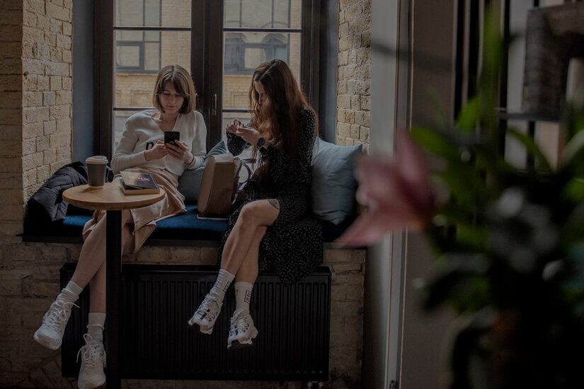 Звезды украинских соцсетей бросают русский язык, перейдя на военную основу