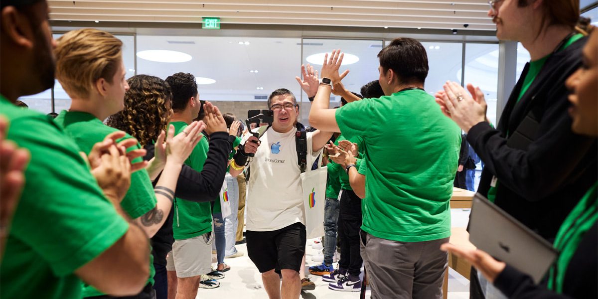 Apple Tysons Corner снова открывается в Вирджинии