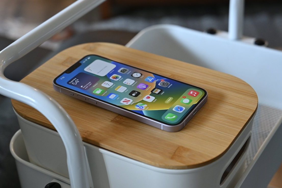 Apple дает позитивные и расплывчатые прогнозы на третий квартал