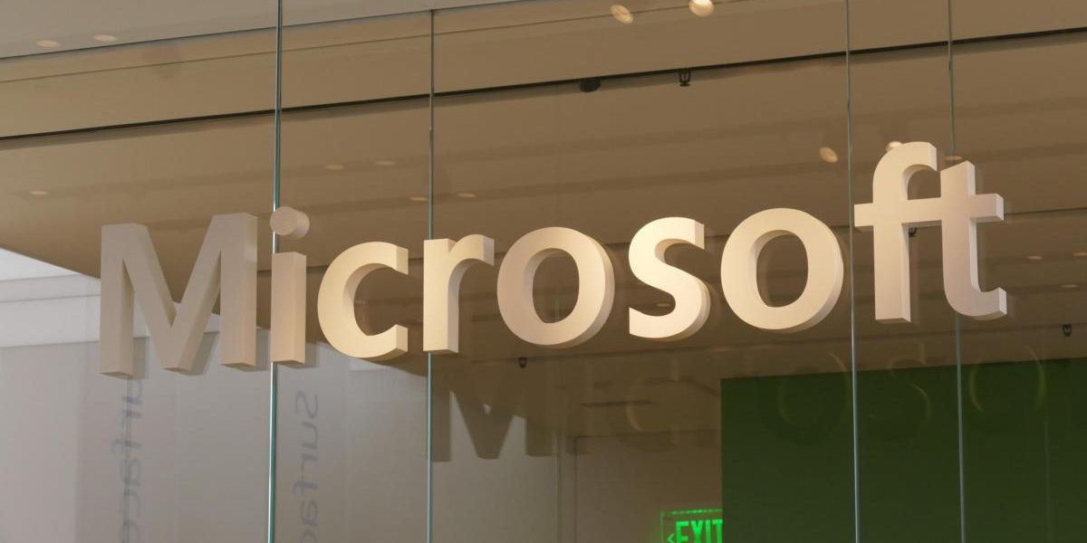 Сообщается, что Microsoft объединяется с AMD для разработки чипов для