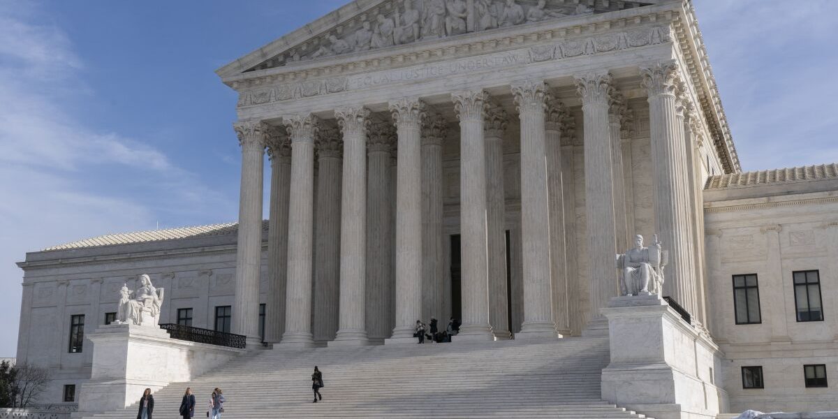 Верховный суд отклонил жалобы на правовой щит Раздела 23O