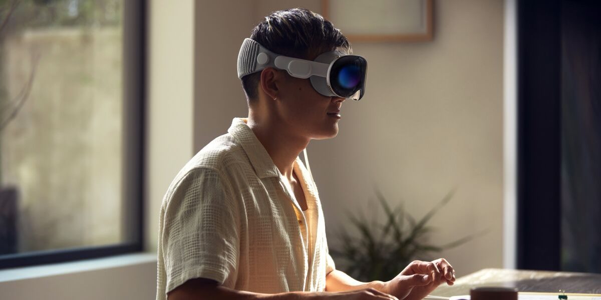 Скептически относитесь к планам Apple по созданию гарнитуры VR совместно