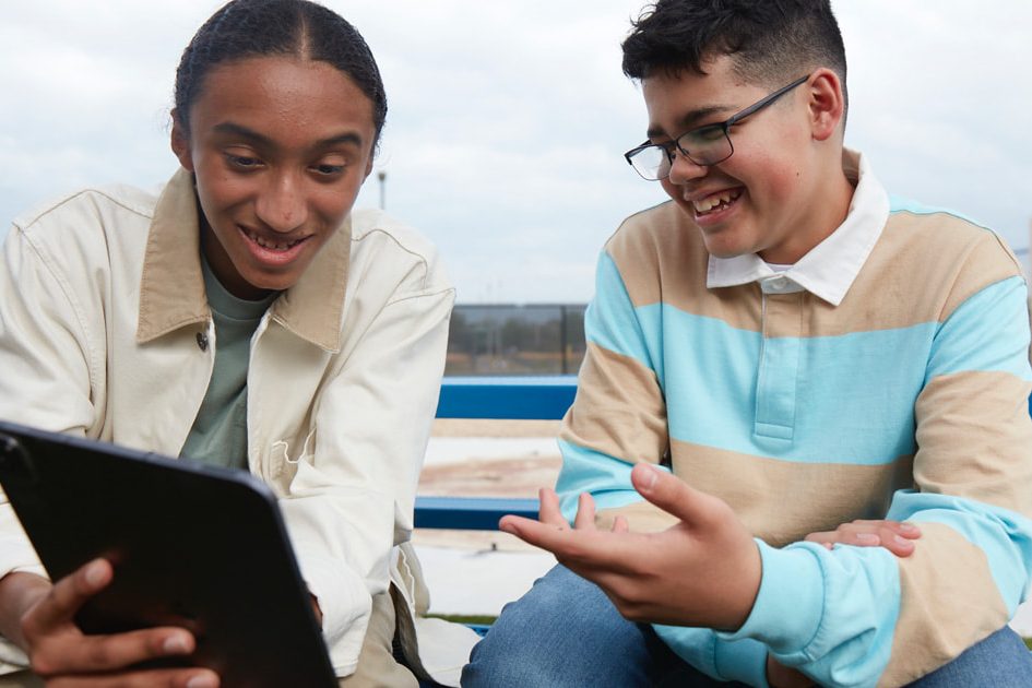 Инициатива Apple по расовому равенству и справедливости превысила 200 миллионов