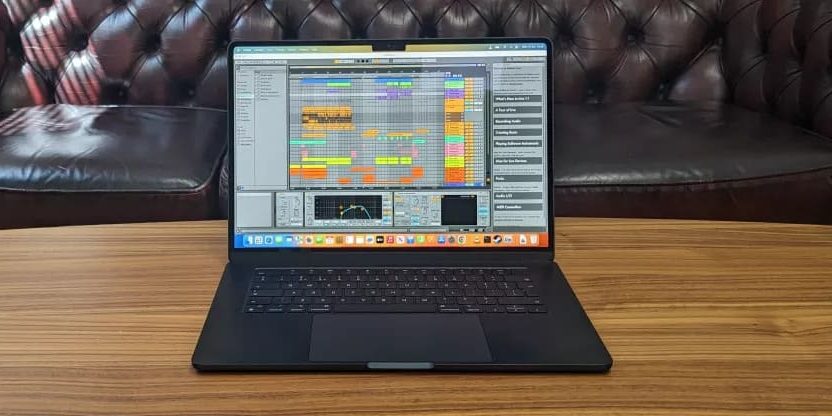 MacBook Air 15 против MacBook Pro 14: какой MacBook выбрать