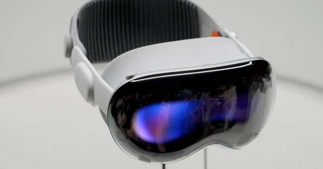 Первая проба гарнитуры Apple Vision Pro за 3500 долларов