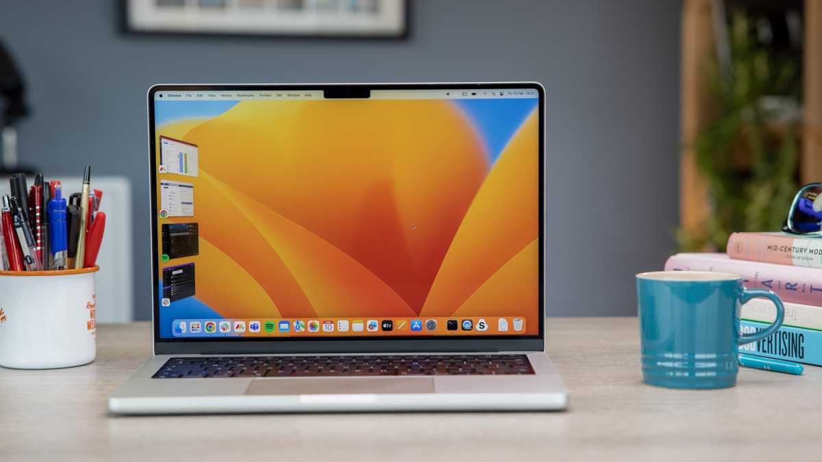 MacBook Pro M2 2023 с жидкокристаллическим дисплеем Retina XDR