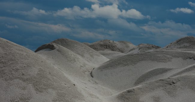 Дефицит лития подталкивает автопроизводителей к горнодобывающему бизнесу