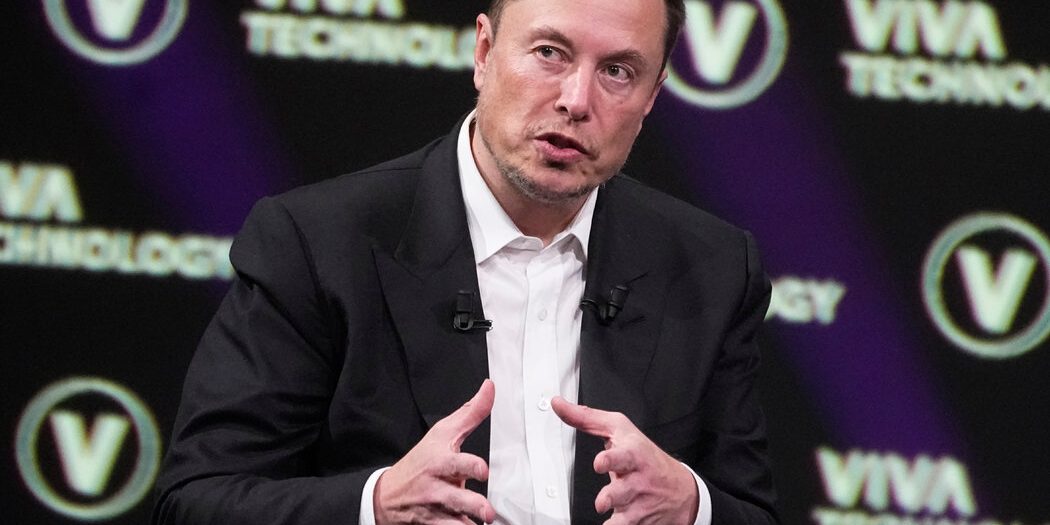 Маск говорит, что Twitter ограничивает количество сообщений, которые пользователи могут