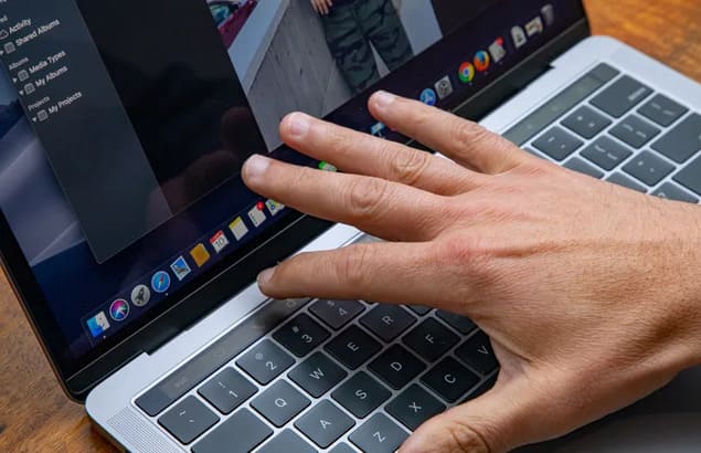 Использование TouchBar на MacBook