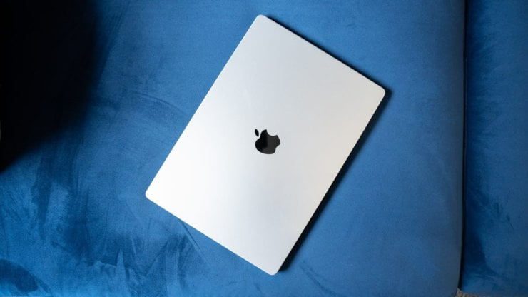 Apple начудила с памятью в MacBook Pro M3: почему не стоит покупать версию с 8 ГБ оперативки. Базовая версия MacBook Pro M3 работает значительно медленнее других конфигураций. Источник: cnet.com. Фото.