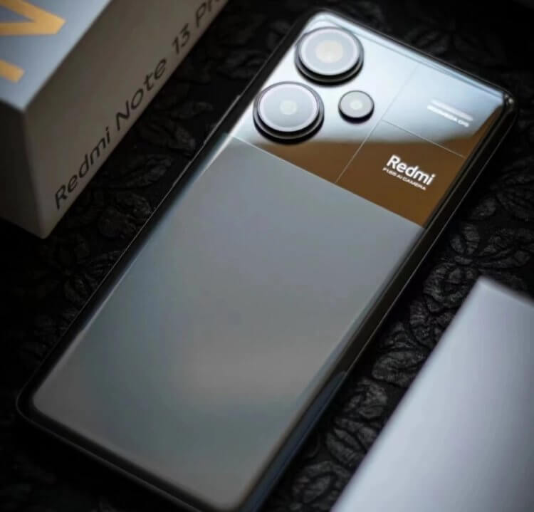 Стоит ли покупать Redmi Note 13 Pro Plus. Это классный смартфон с быстрой зарядкой и топовой камерой. Фото.