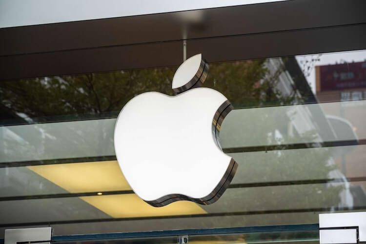 Почему у Apple надкусанное яблоко. Теперь логотип Apple такой, каким его все знают. Изображение: Гол. Фото.