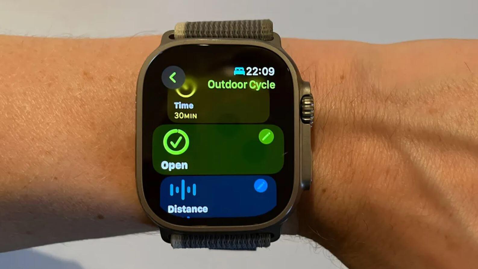 Когда выйдут Apple Watch 10. Обычные Applew Watch 10 будут того же размера, что и Apple Watch Ultra. Фото: iMore. Фото.
