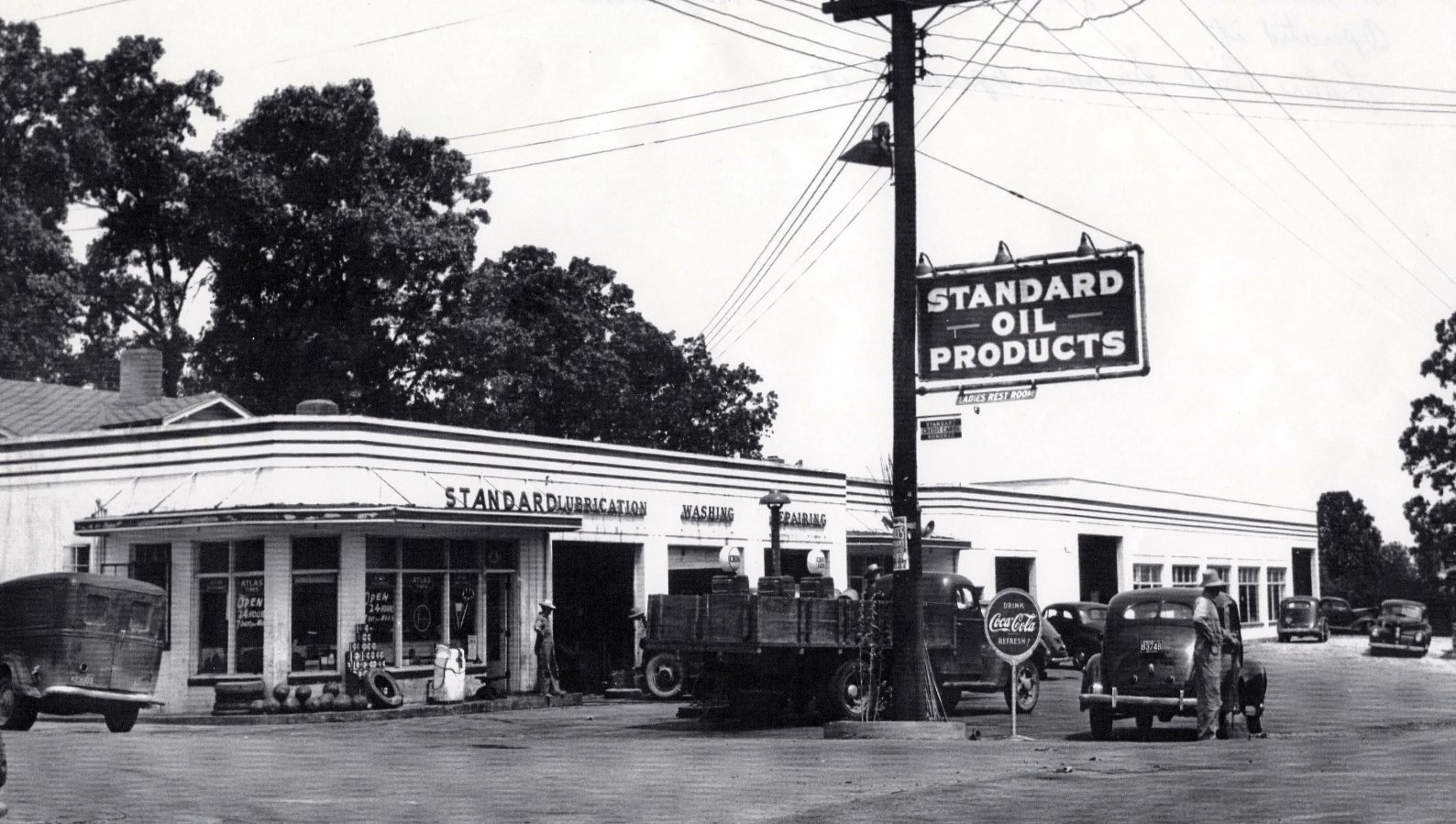 На чем разбогател Джон Рокфеллер. Standard Oil — самая главная компания Джона Рокфеллера. Источник фотографии: pinterest.com. Фото.