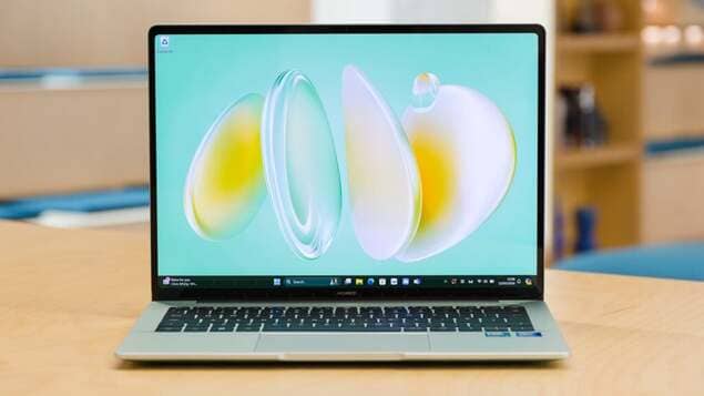 Экран Huawei MateBook 14 (2024)