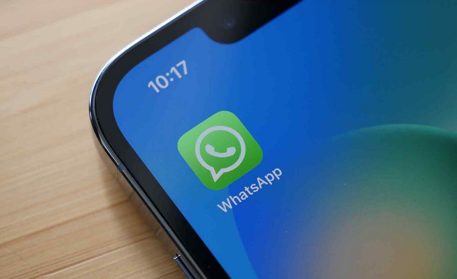 Как пользоваться WhatsApp без обновления. Ватсап перестанет работать на миллионах Айфонов. Что происходит? Фото: pocketlint.com. Фото.