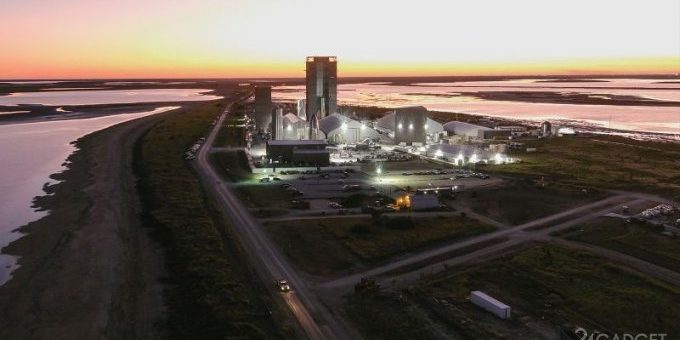 Илон Маск как и обещал перенёс штаб-квартиру SpaceX в Техас,