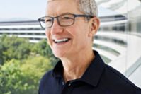 Тим Кук заявил, что Apple не планирует делать Apple Intelligence