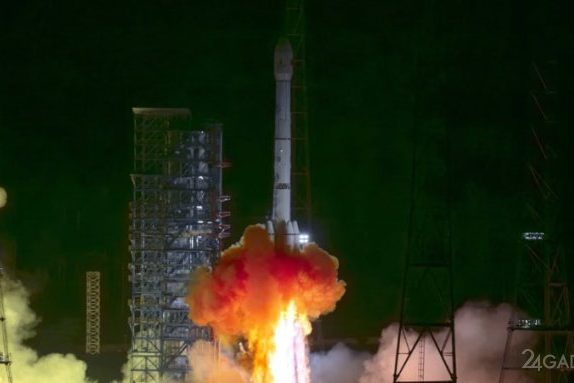 Китай отправил свою первую межпланетную станцию для сбора проб с