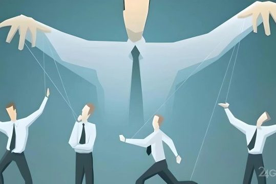 Нейросеть Claude научилась шантажировать людей