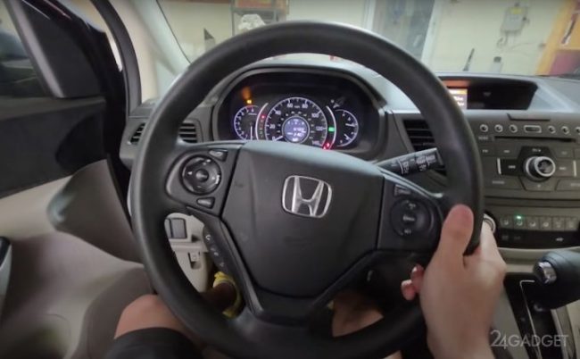 Геймер превратил Honda CR-V в игровой контроллер для Need for
