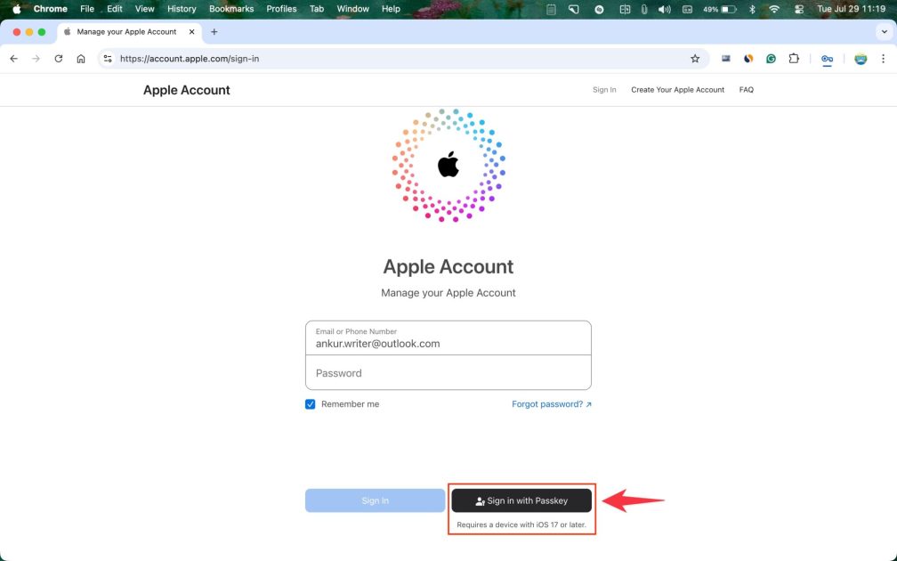 Sign-in-with-Passkey-option-on-Apple-sign-in-page-in-Google-Chrome-2048×1280