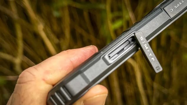 Слот SIM-карты Oukitel RT3 Pro