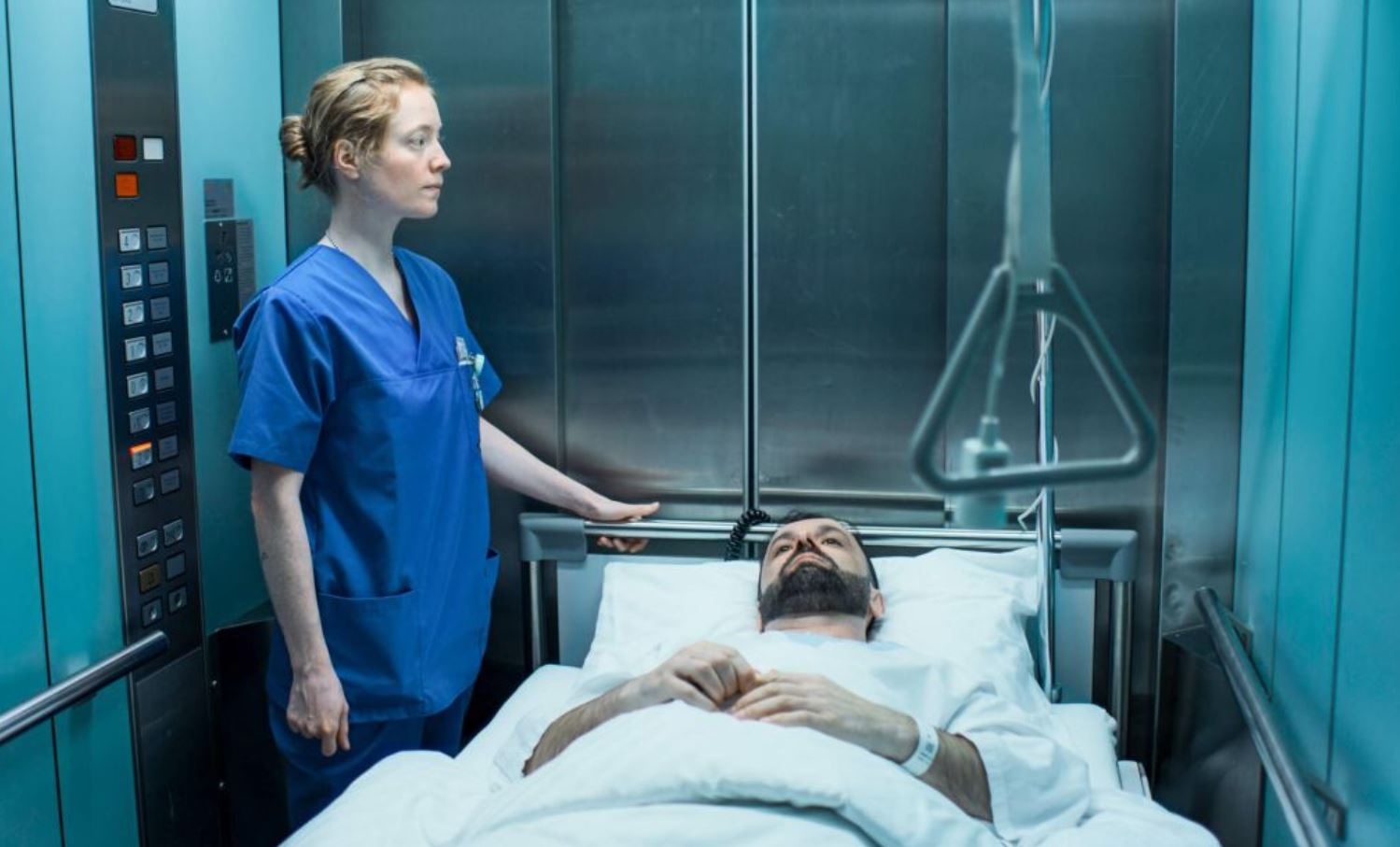 Ночная смена. Потрясающий по глубине фильм, который по сути и триллером и не является. Но пугает. Фото: film.ru. Фото.