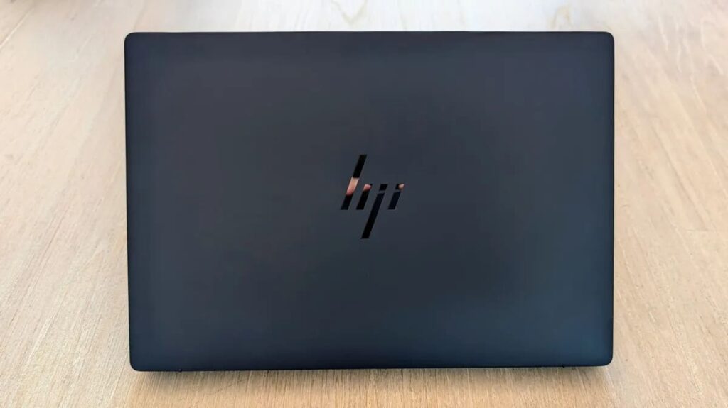 Крышка HP EliteBook X G2i с логотипом HP
