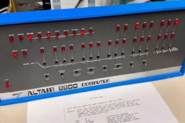 Неисправный компьютер Altair 8800 отремонтировали и впервые запустили спустя 52
