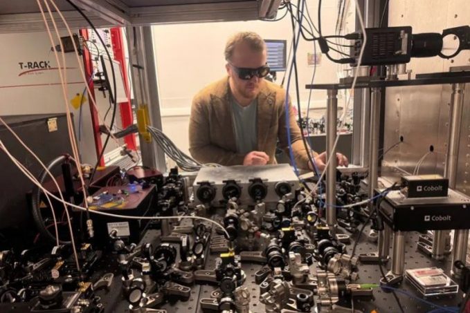 В России создали первый в мире квантовый компьютер на кусептах