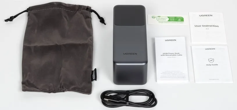 Обзор повербанка Ugreen Nexode 20 000 мАч с выдвижным кабелем, 165 Вт (PB726) - комплектация