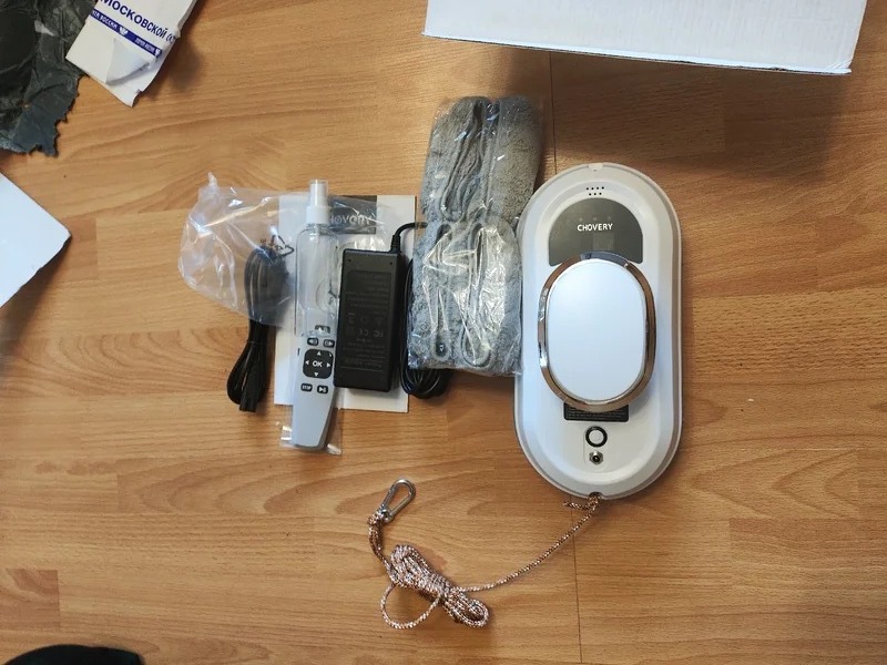 Робот для мытья окон. Такой помощник пригодится каждому. Фото.