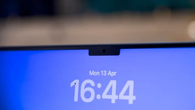 вырез экрана MacBook Pro 16 M5 Pro 2026 камера