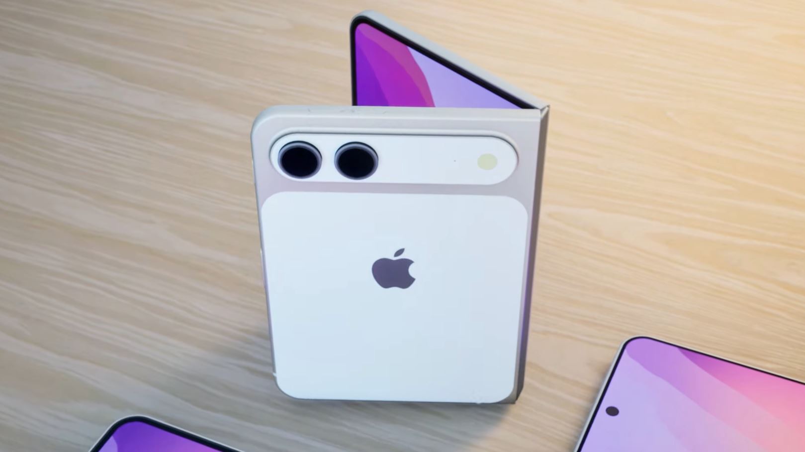 iPhone Ultra: складной Айфон для работы и многозадачности. Складной Айфон точно стоит подождать. Фото.